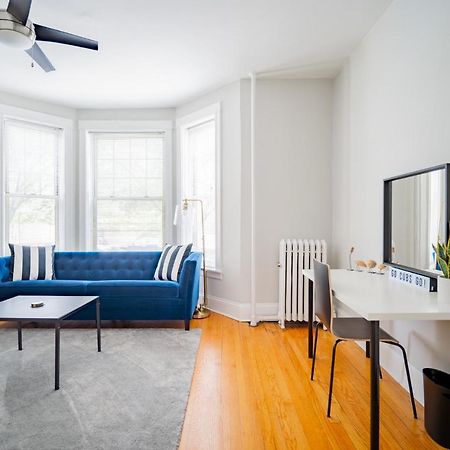 2Br Apartment In Lively Neighborhood Of Wrigley Field - Grace 1 Чикаго Екстериор снимка