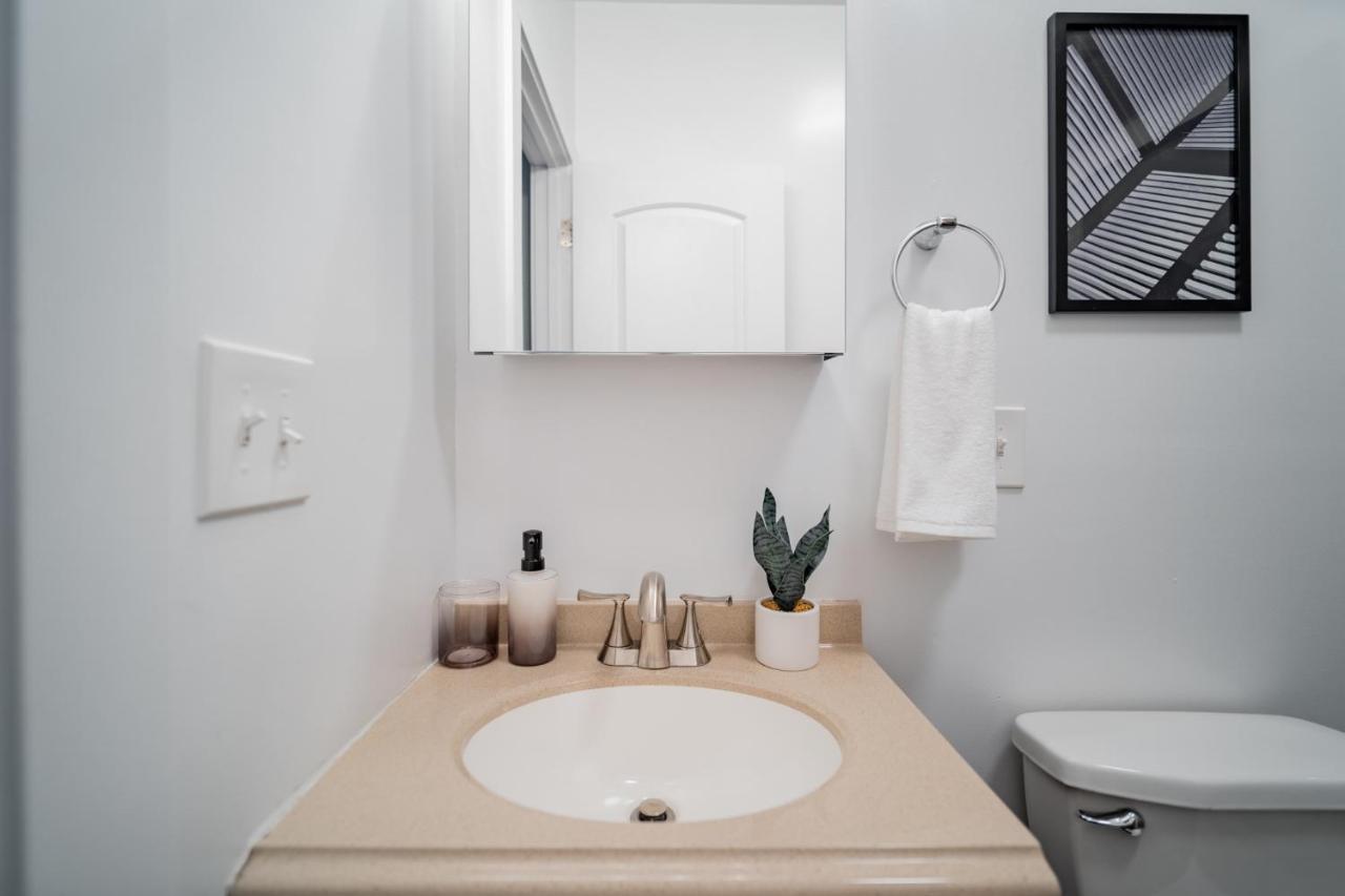 2Br Apartment In Lively Neighborhood Of Wrigley Field - Grace 1 Чикаго Екстериор снимка