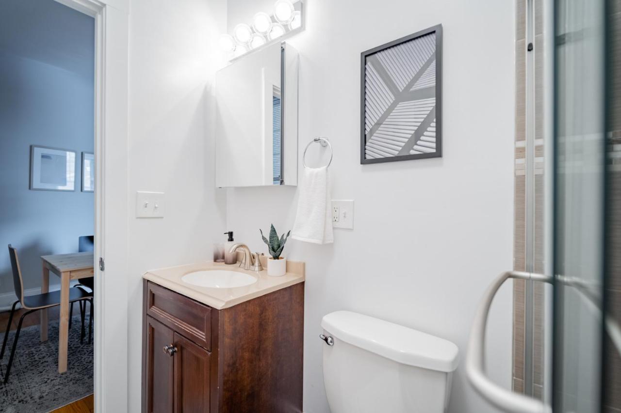 2Br Apartment In Lively Neighborhood Of Wrigley Field - Grace 1 Чикаго Екстериор снимка